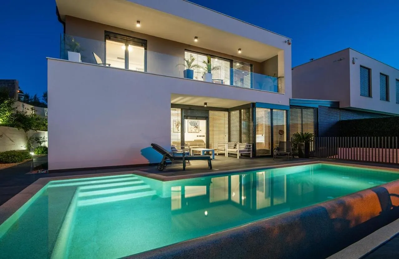 Family Friendly House With A Swimming Pool Vantacici, Krk - 19263 Malinska