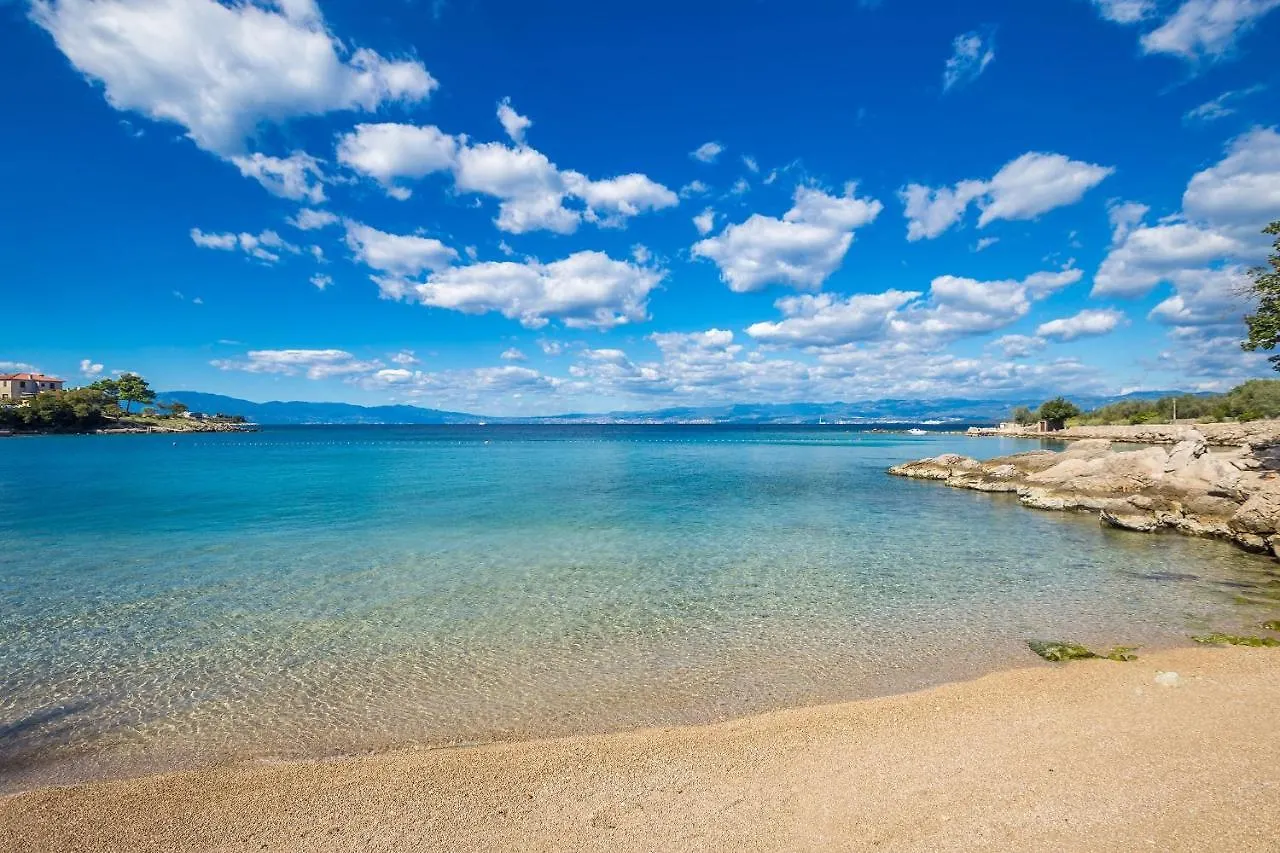 Family Friendly House With A Swimming Pool Vantacici, Krk - 19263 Malinska Hébergement de vacances